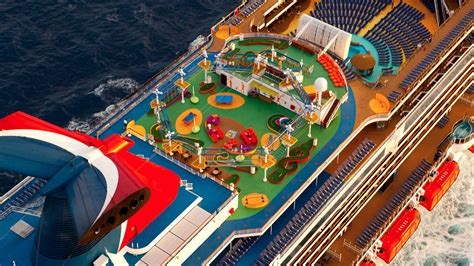 The Top Amenities of the Berths on Carnival Magic